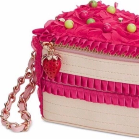 Betsey Johnson LETS EAT CAKE WRISTLET-COLLECTIBLE - Picture 2 of 9